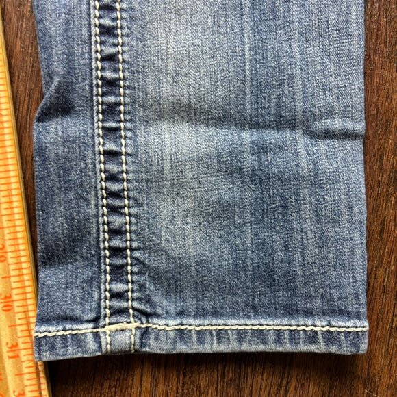 Miss Me MidRise Straight Jeans Rhinestone Destroyed Light Wash Women’s Size 29 - Picture 11 of 13